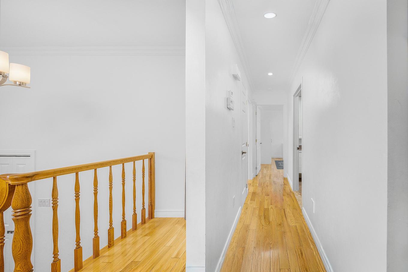 Passageway - 447 Boul. Samson, Laval (Sainte-Dorothée), QC - Indoor Photo Showing Other Room