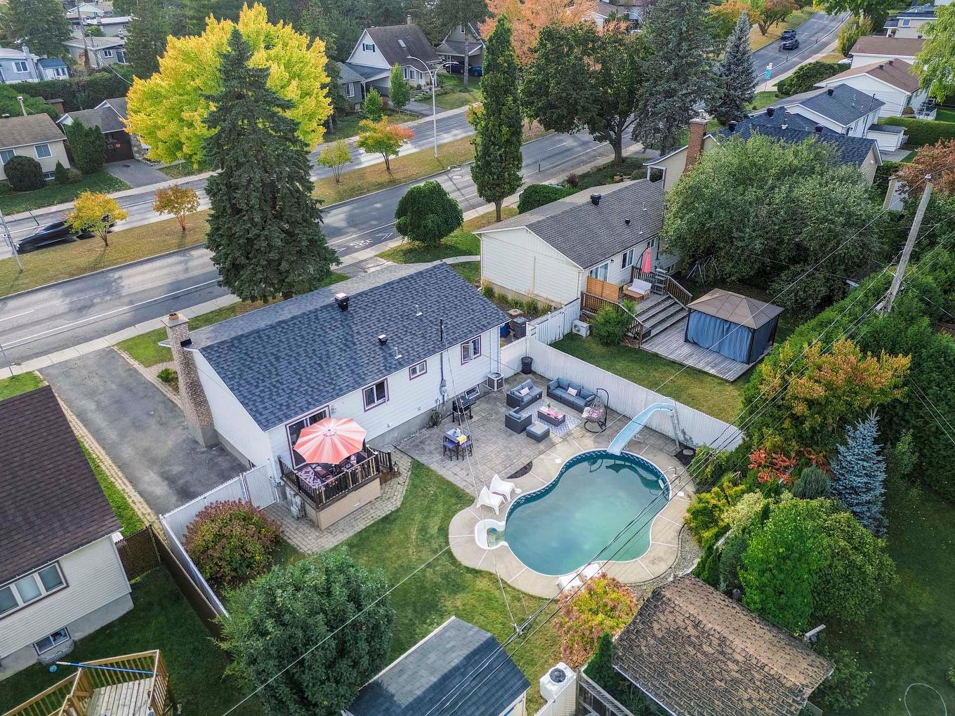 Aerial photo - 447 Boul. Samson, Laval (Sainte-Dorothée), QC - Outdoor With View
