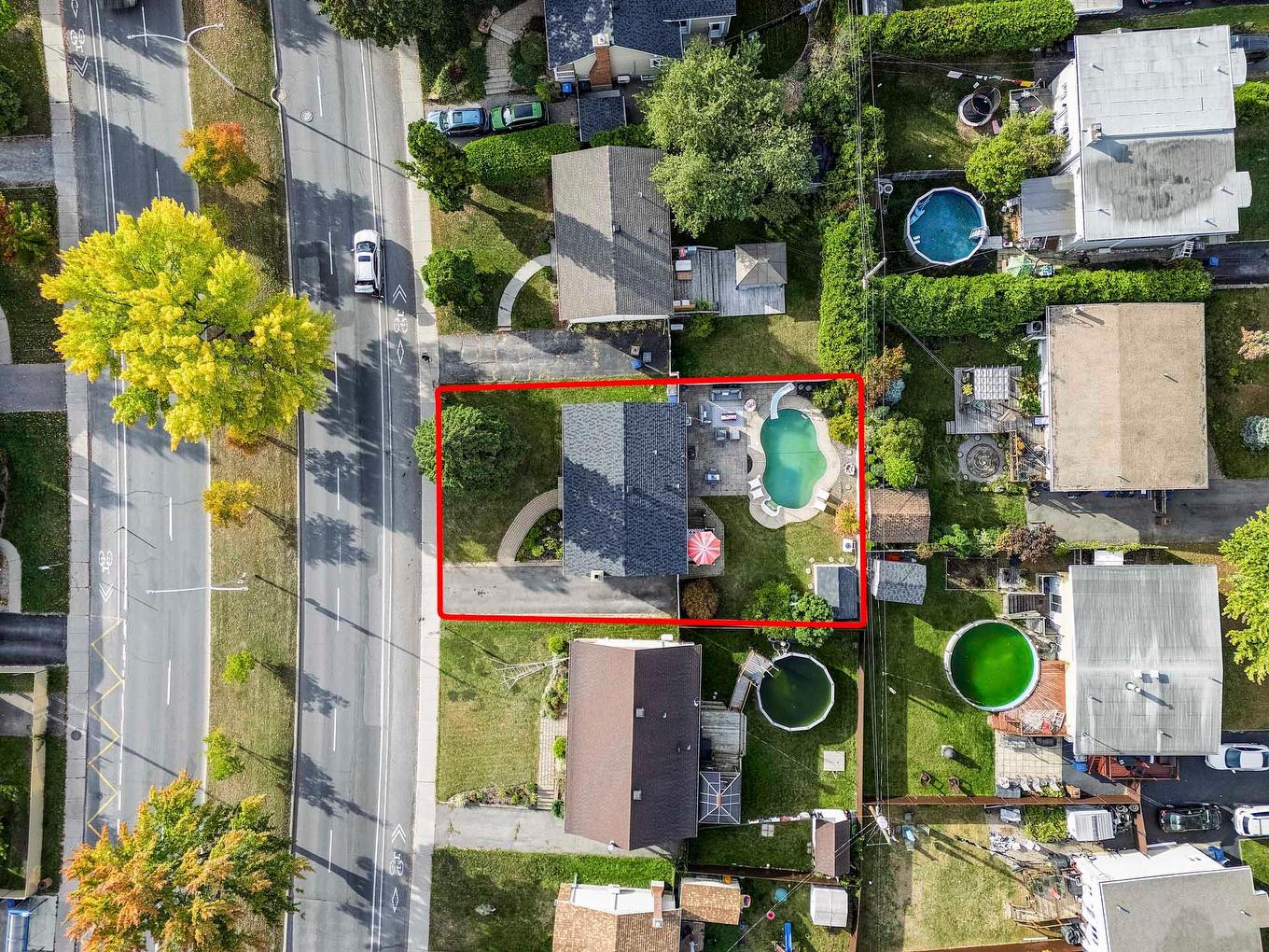 Aerial photo - 447 Boul. Samson, Laval (Sainte-Dorothée), QC - Outdoor With View