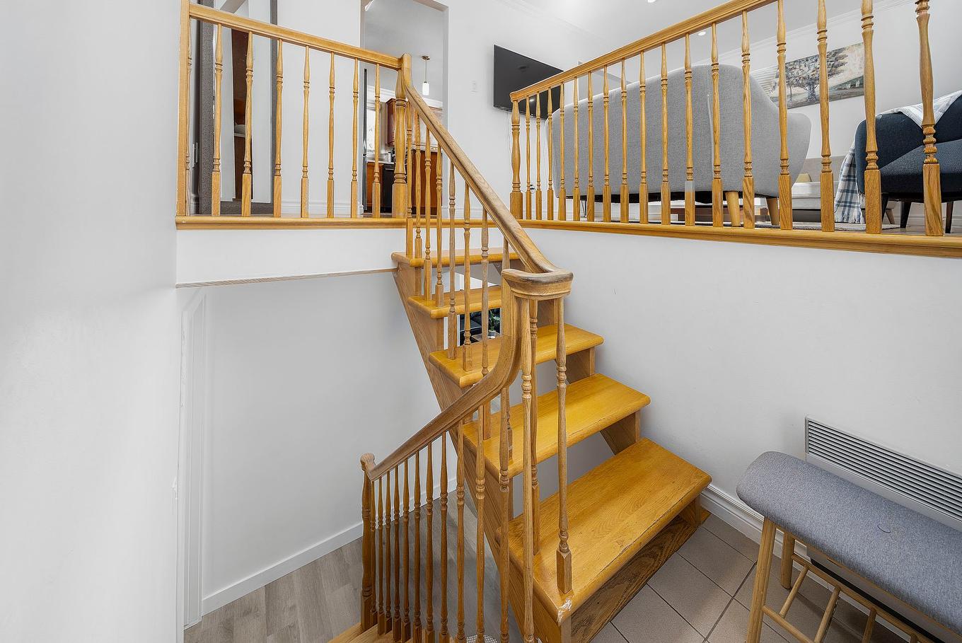 Hall - 447 Boul. Samson, Laval (Sainte-Dorothée), QC - Indoor Photo Showing Other Room