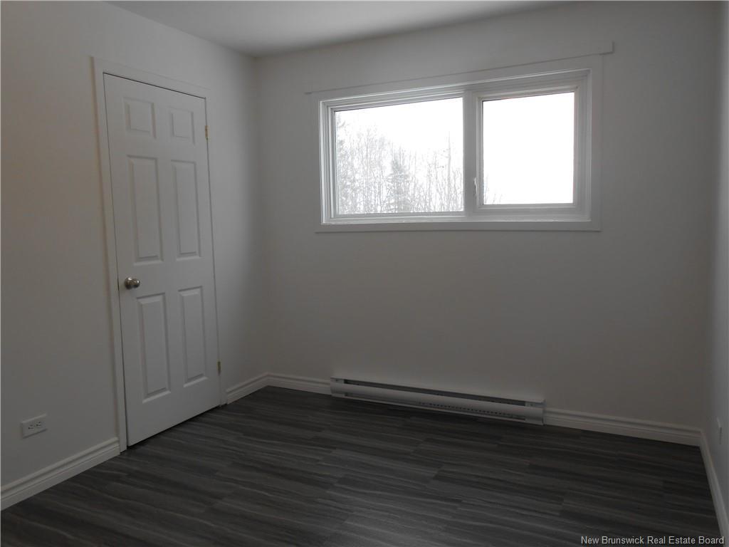 10 & 15 Lindsay St, Bathurst, NB