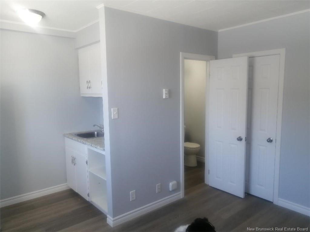 10 & 15 Lindsay St, Bathurst, NB