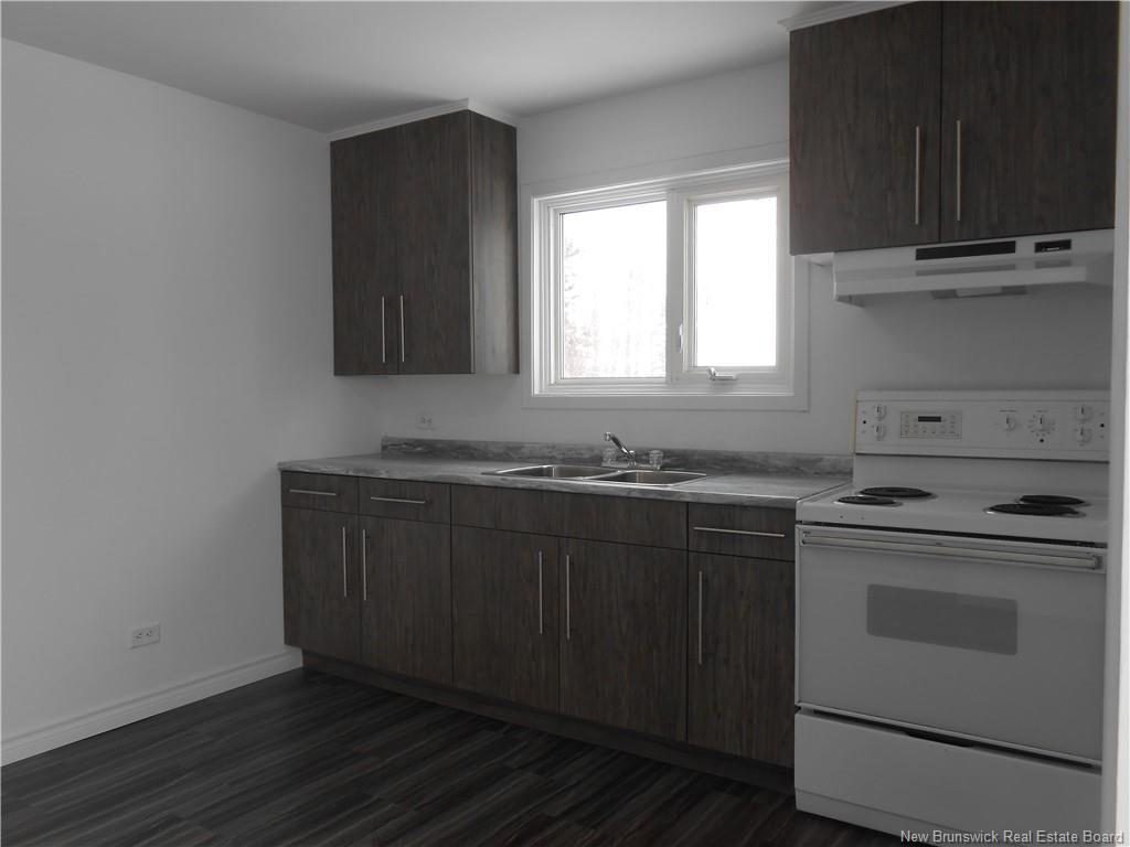 10 & 15 Lindsay St, Bathurst, NB