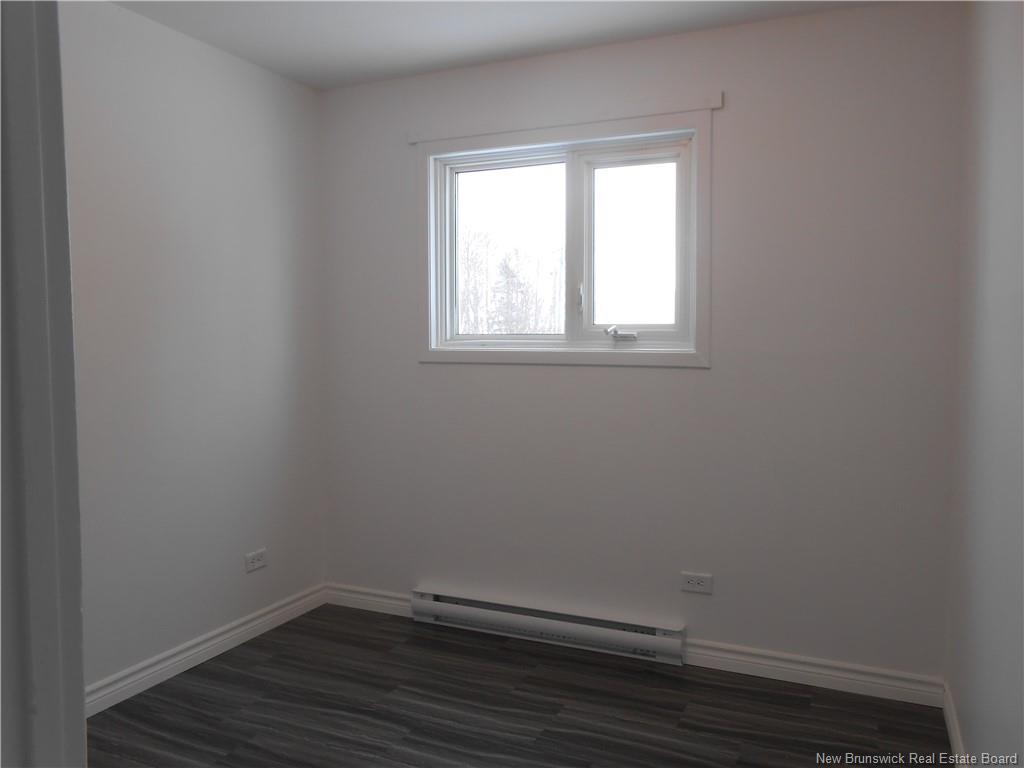 10 & 15 Lindsay St, Bathurst, NB