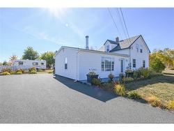 1434 355 RTE Sainte-Rose, NB E1X 2X2