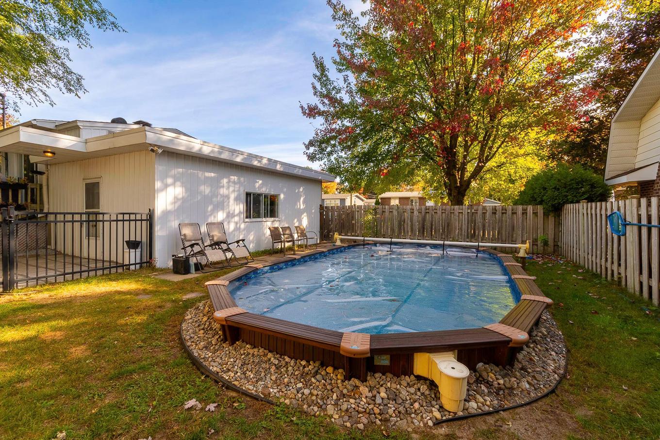 Piscine - 1680 Rue Paquin, Terrebonne (Terrebonne), QC - Outdoor With Above Ground Pool With Backyard