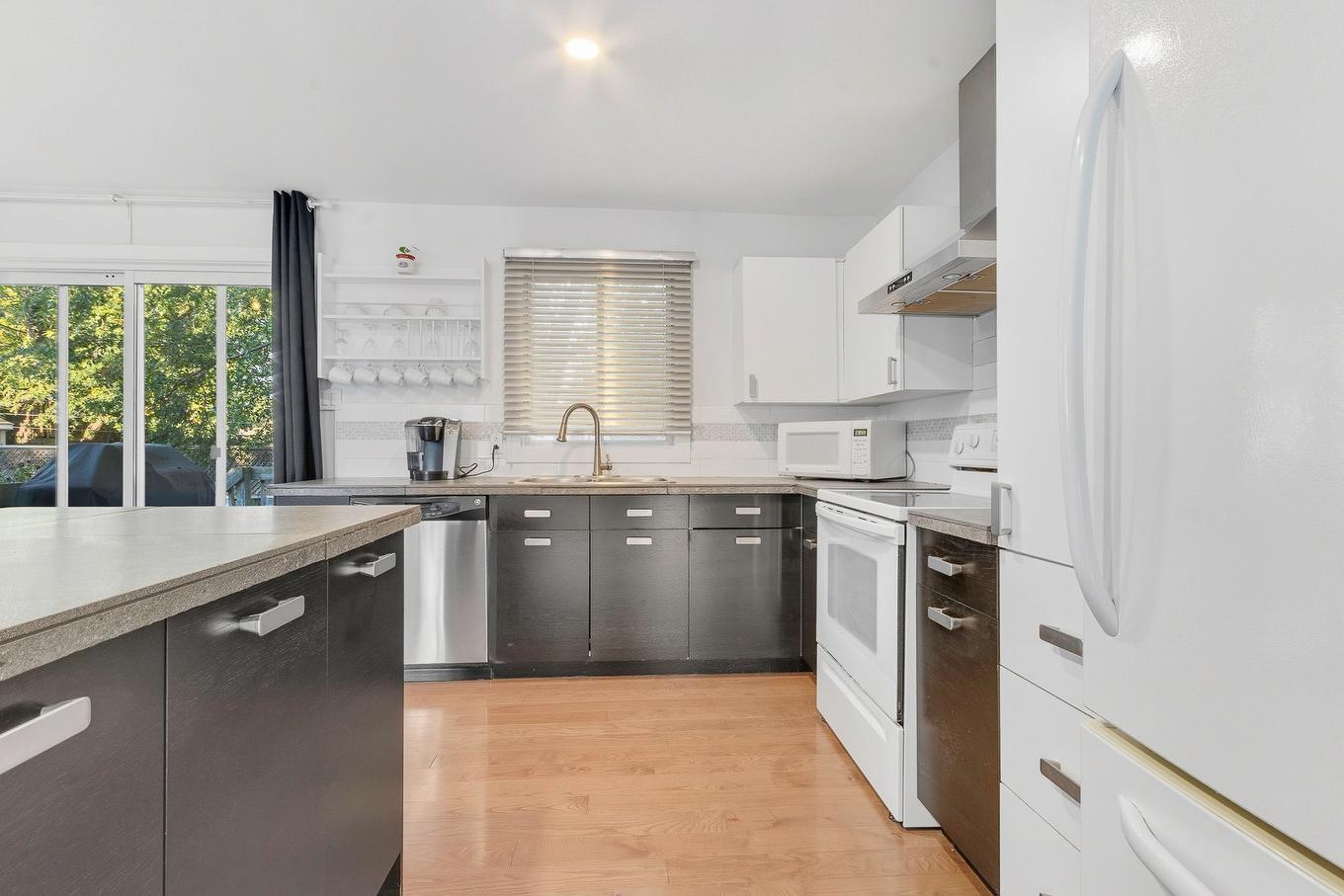 Cuisine - 1680 Rue Paquin, Terrebonne (Terrebonne), QC - Indoor Photo Showing Kitchen