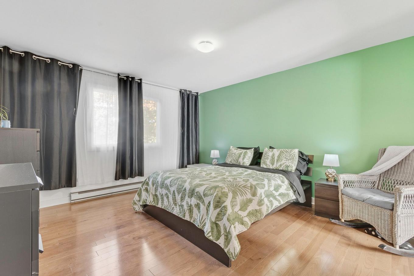 Chambre à coucher principale - 1680 Rue Paquin, Terrebonne (Terrebonne), QC - Indoor Photo Showing Bedroom