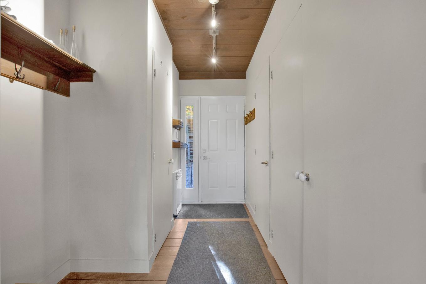 Corridor - 511 Ch. Du Lac-Vincent, Shawinigan, QC - Indoor Photo Showing Other Room