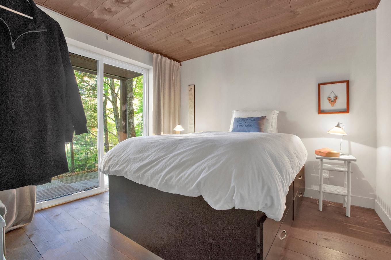 Chambre à coucher principale - 511 Ch. Du Lac-Vincent, Shawinigan, QC - Indoor Photo Showing Bedroom