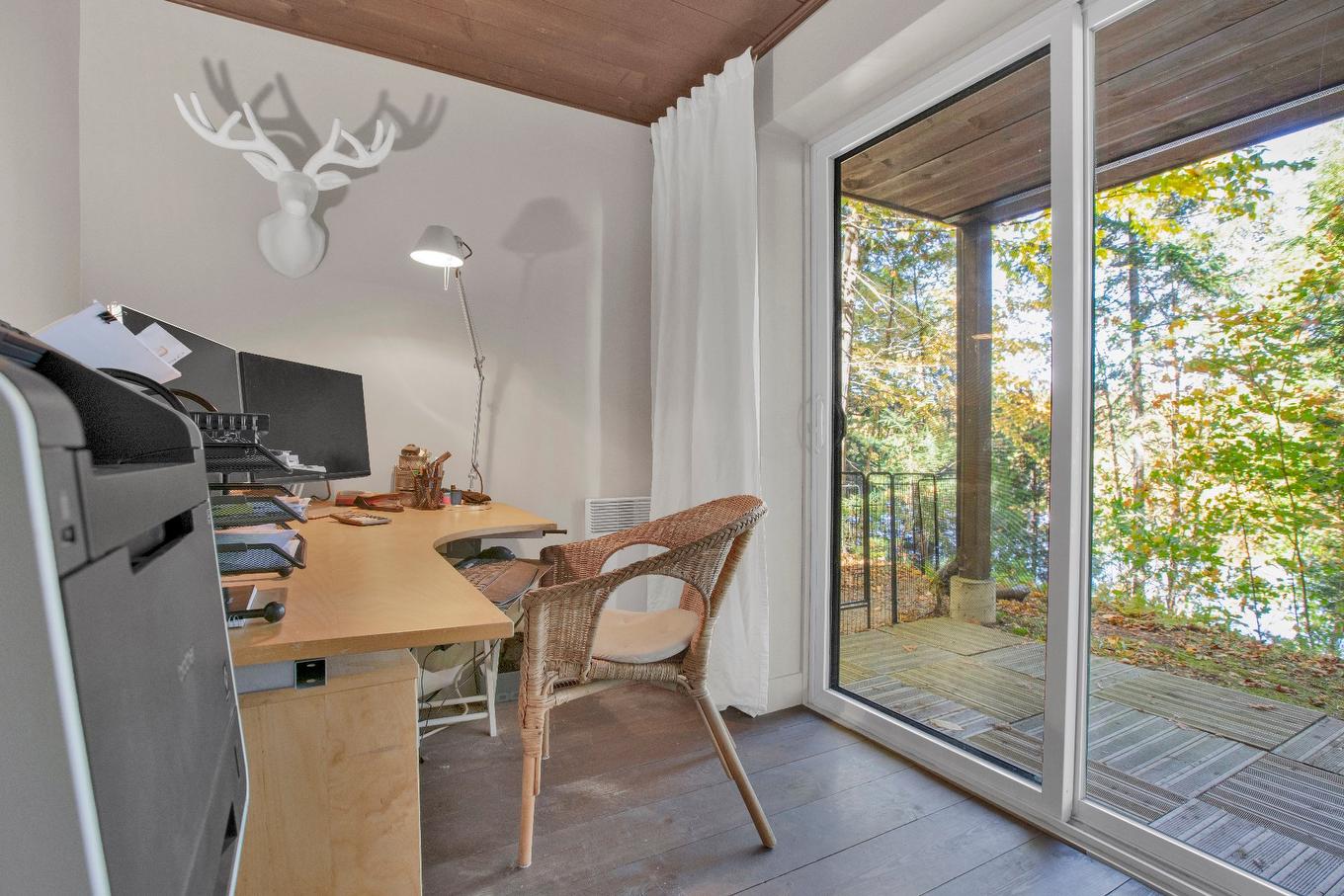 Chambre à coucher - 511 Ch. Du Lac-Vincent, Shawinigan, QC - Indoor Photo Showing Other Room