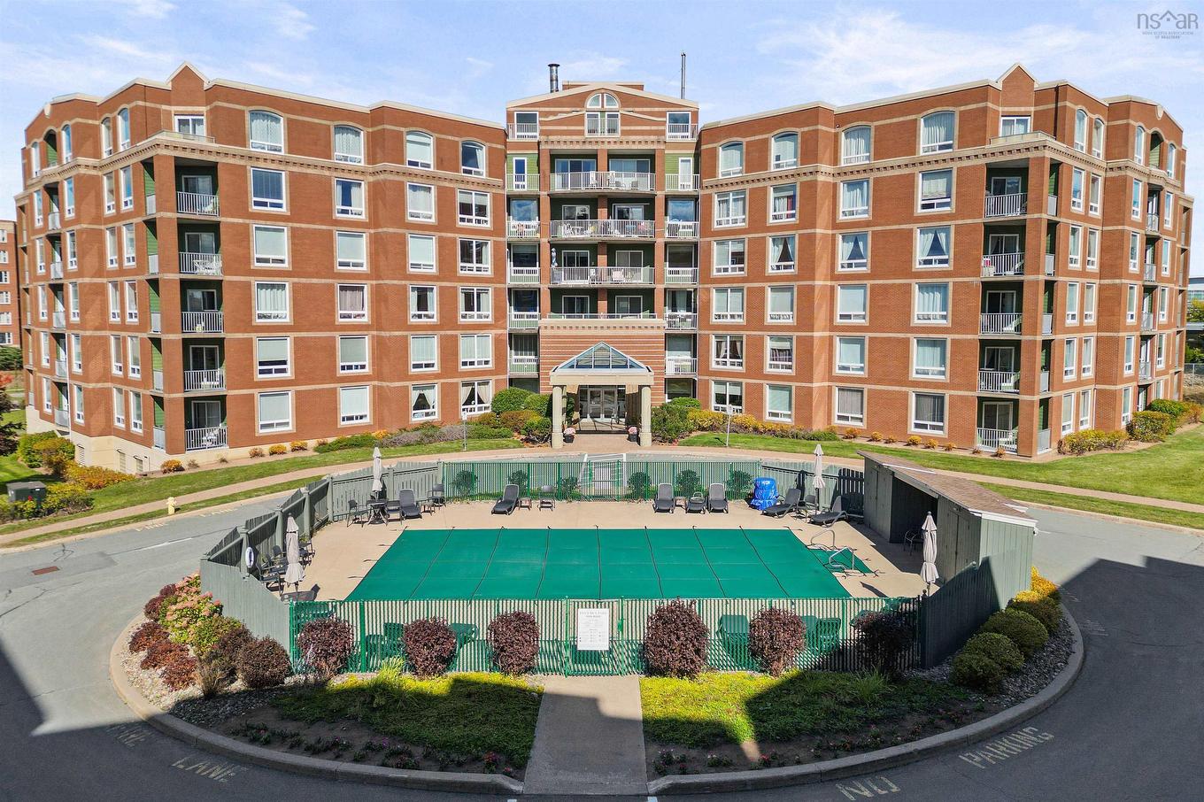 307 10 Regency Park Drive, Halifax, NS