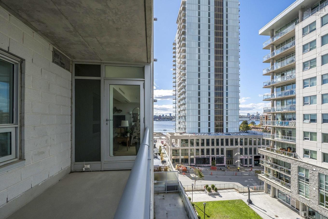 607 31 Kings Wharf Place, Dartmouth, NS