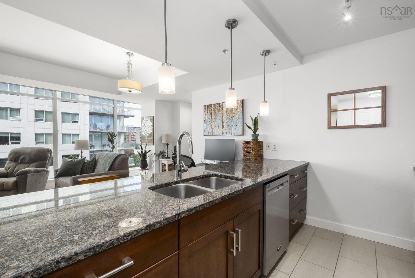 607 31 Kings Wharf Place, Dartmouth, NS