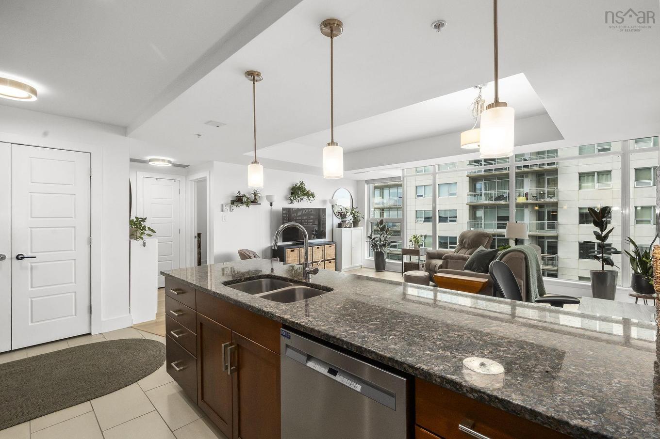 607 31 Kings Wharf Place, Dartmouth, NS