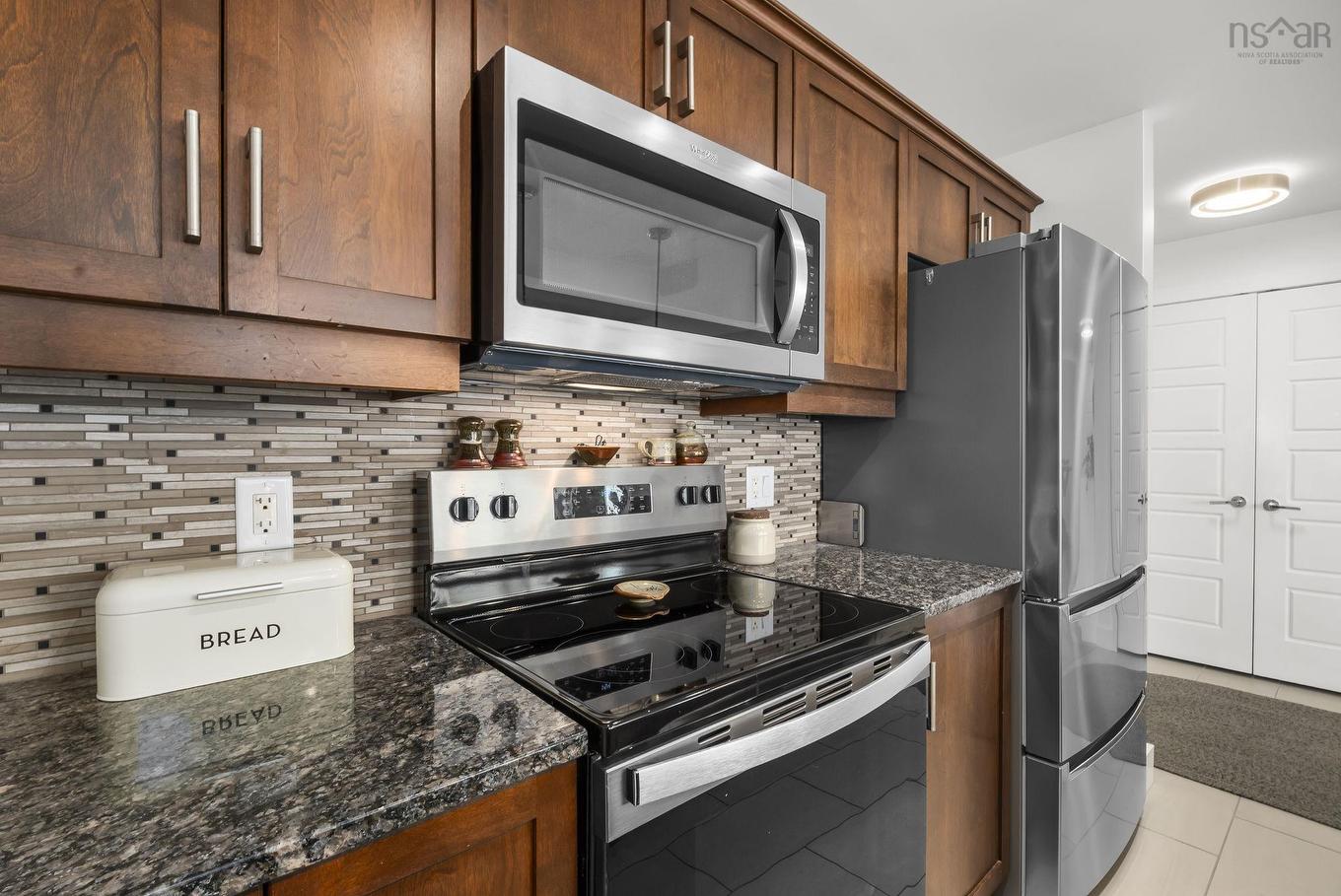 607 31 Kings Wharf Place, Dartmouth, NS