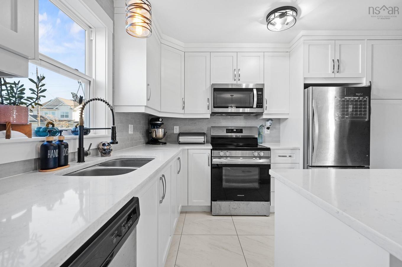 202 Titanium Crescent, Halifax, NS