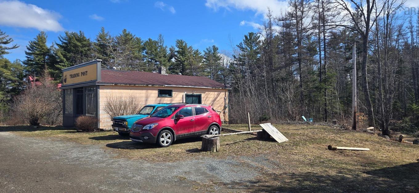11799 Highway 8, Kempt, NS