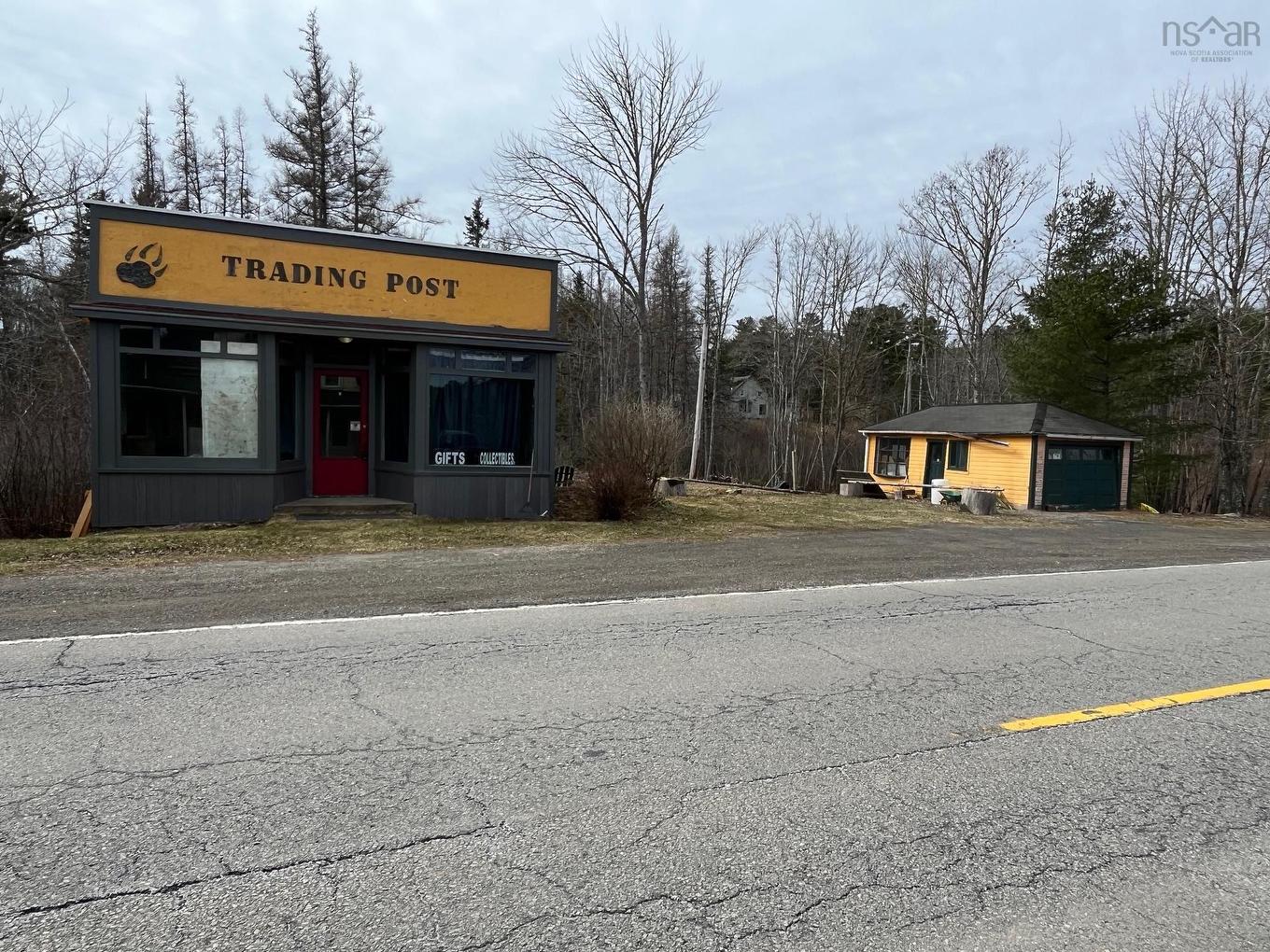 11799 Highway 8, Kempt, NS