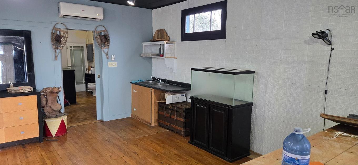 11799 Highway 8, Kempt, NS