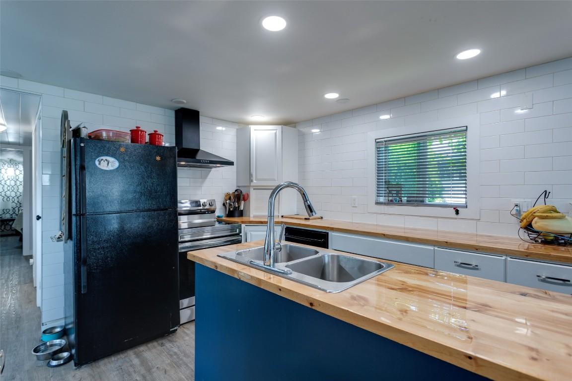 6-12022 Pretty Road, Lake Country, BC