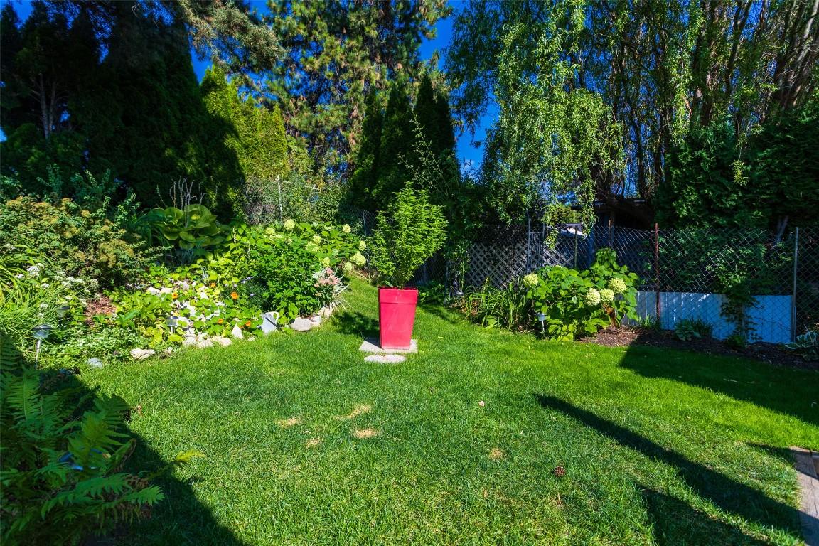 6-12022 Pretty Road, Lake Country, BC