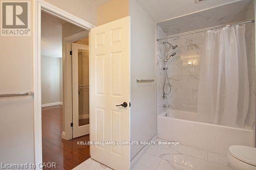 14 Oceanic Drive, Hamilton, ON - Indoor Photo Showing Bathroom