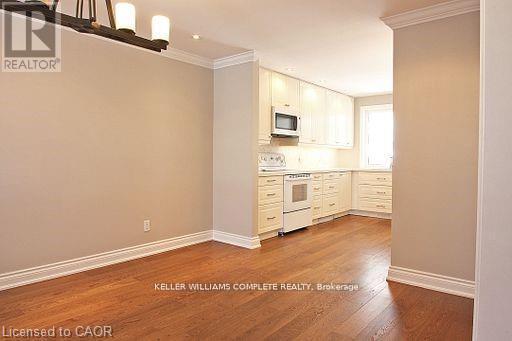 14 Oceanic Drive, Hamilton, ON - Indoor Photo Showing Other Room