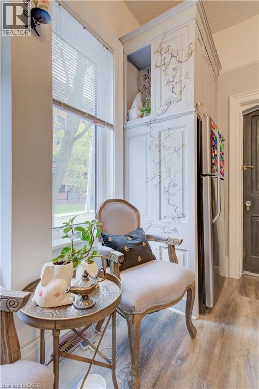 32 Ellen Street E, Kitchener, ON - Indoor