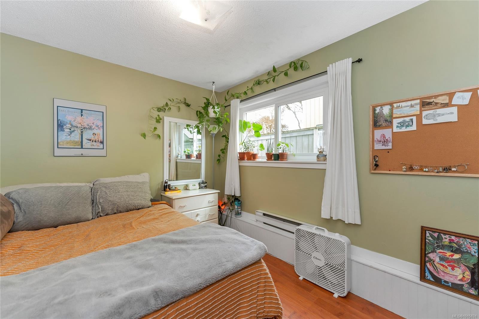 1560 Prairie St, Saanich, BC