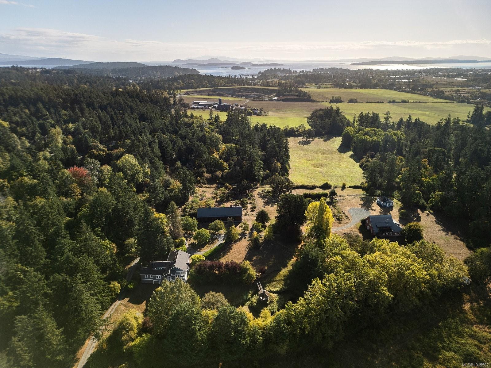 1175 Wain Rd, North Saanich, BC