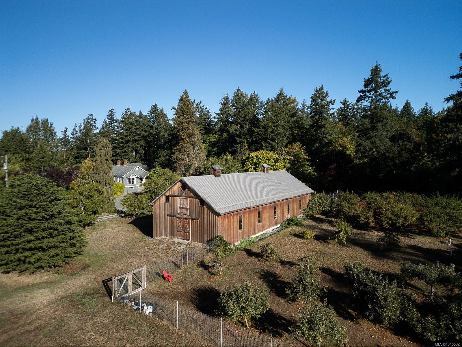 1175 Wain Rd, North Saanich, BC