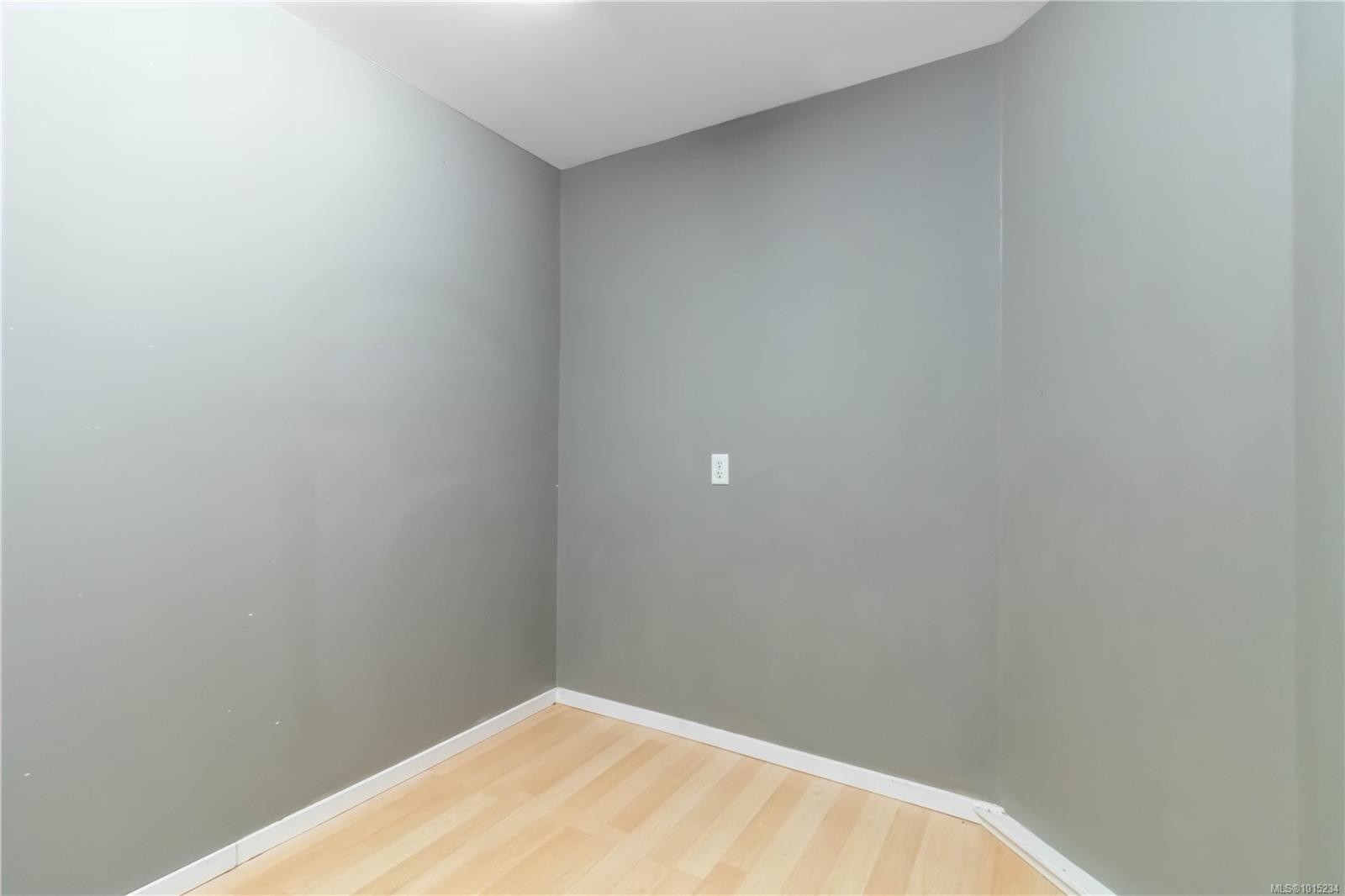 2344 Ocean Ave, Sidney, BC