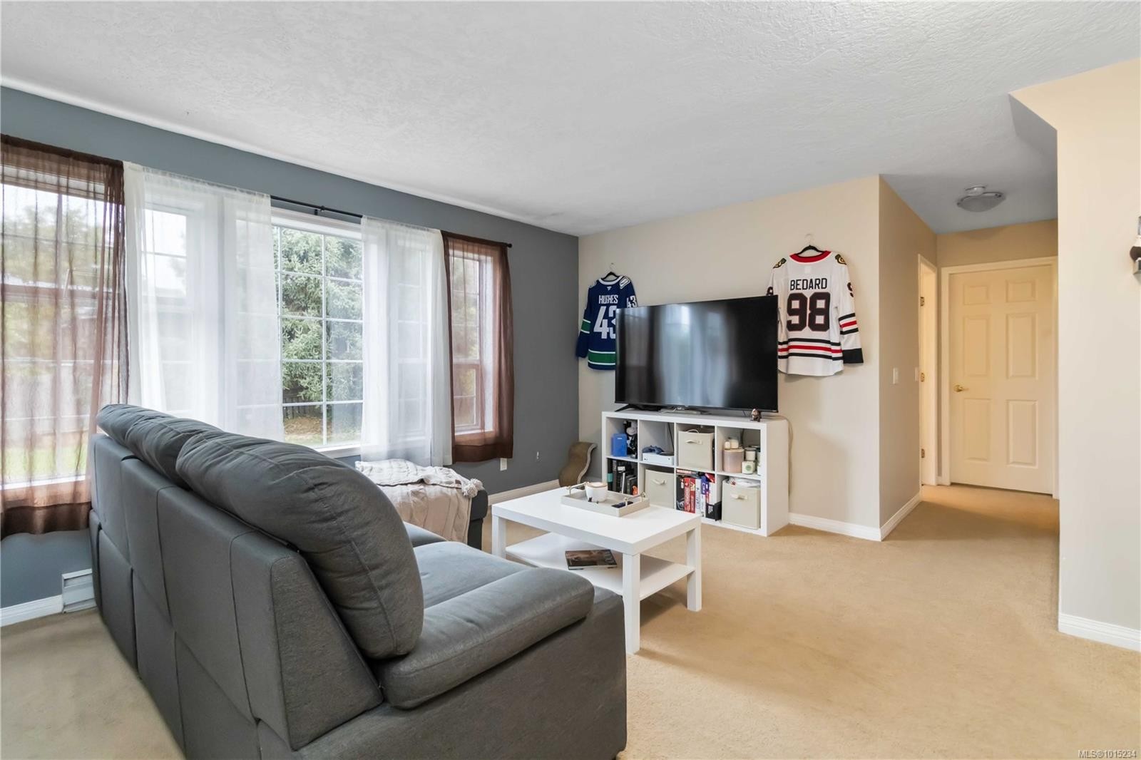 2344 Ocean Ave, Sidney, BC