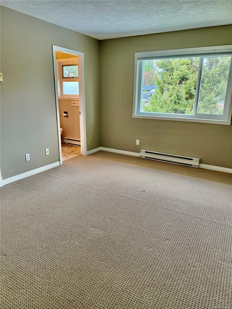 2344 Ocean Ave, Sidney, BC