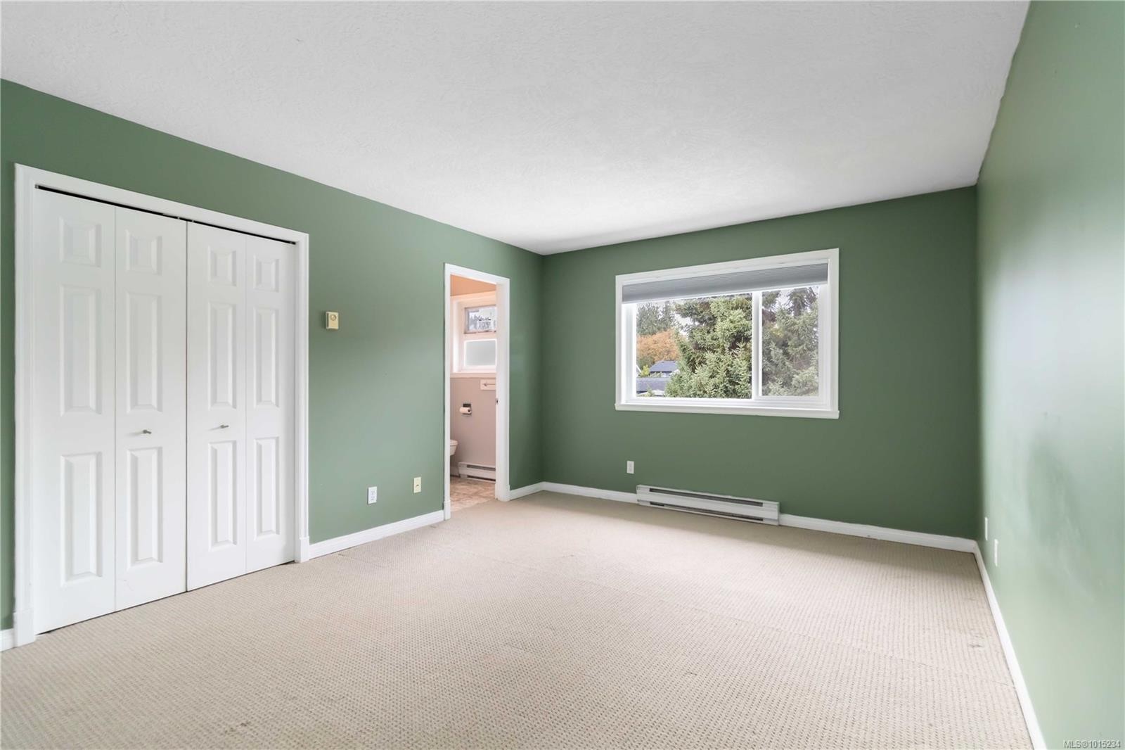 2344 Ocean Ave, Sidney, BC