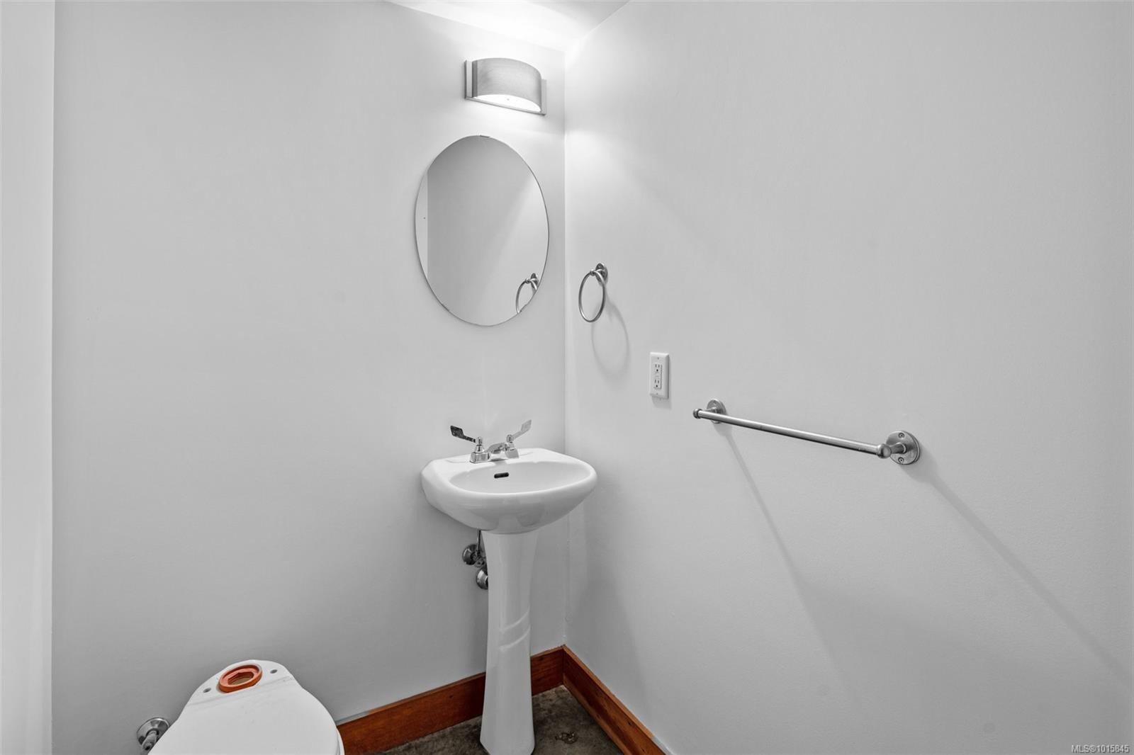 203-588 Pandora Ave, Victoria, BC