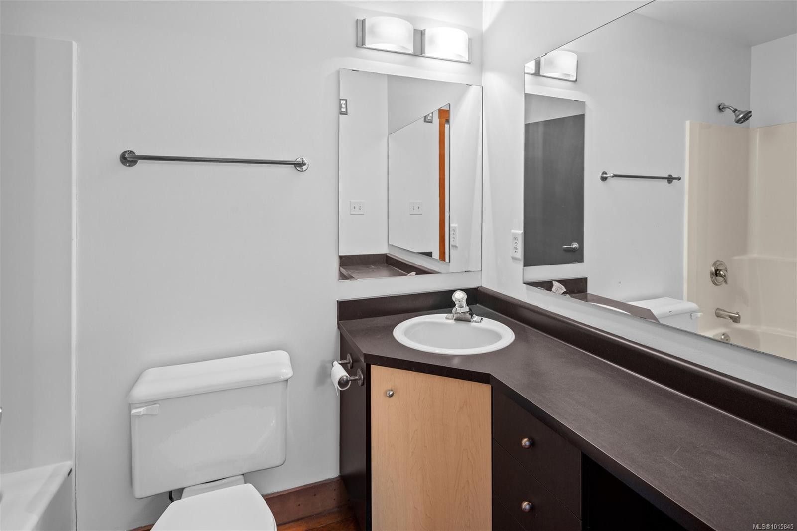 203-588 Pandora Ave, Victoria, BC