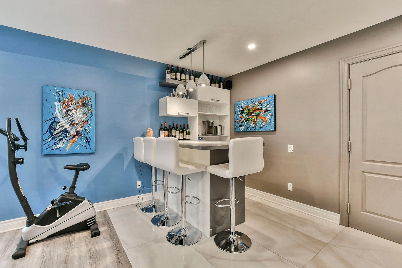 Bar - 48 Ch. Doris, Saint-Sauveur, QC - Indoor