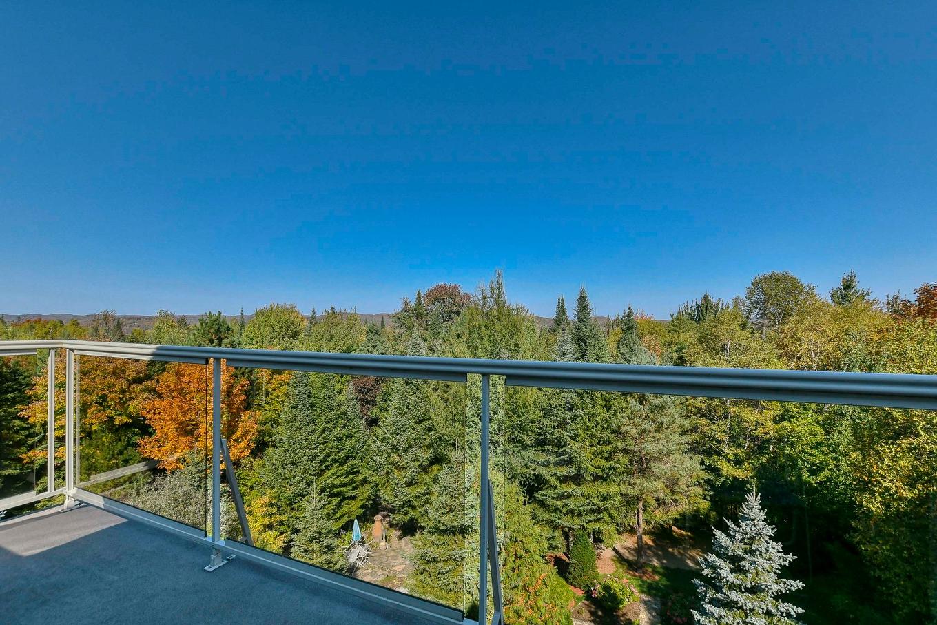 Balcon - 48 Ch. Doris, Saint-Sauveur, QC - Outdoor With View