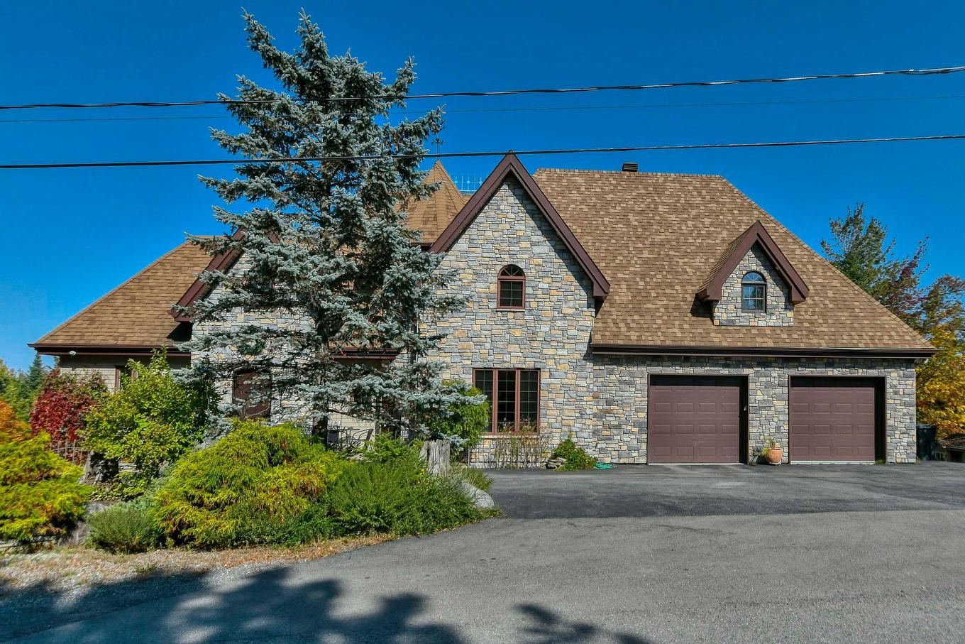 Façade - 48 Ch. Doris, Saint-Sauveur, QC - Outdoor