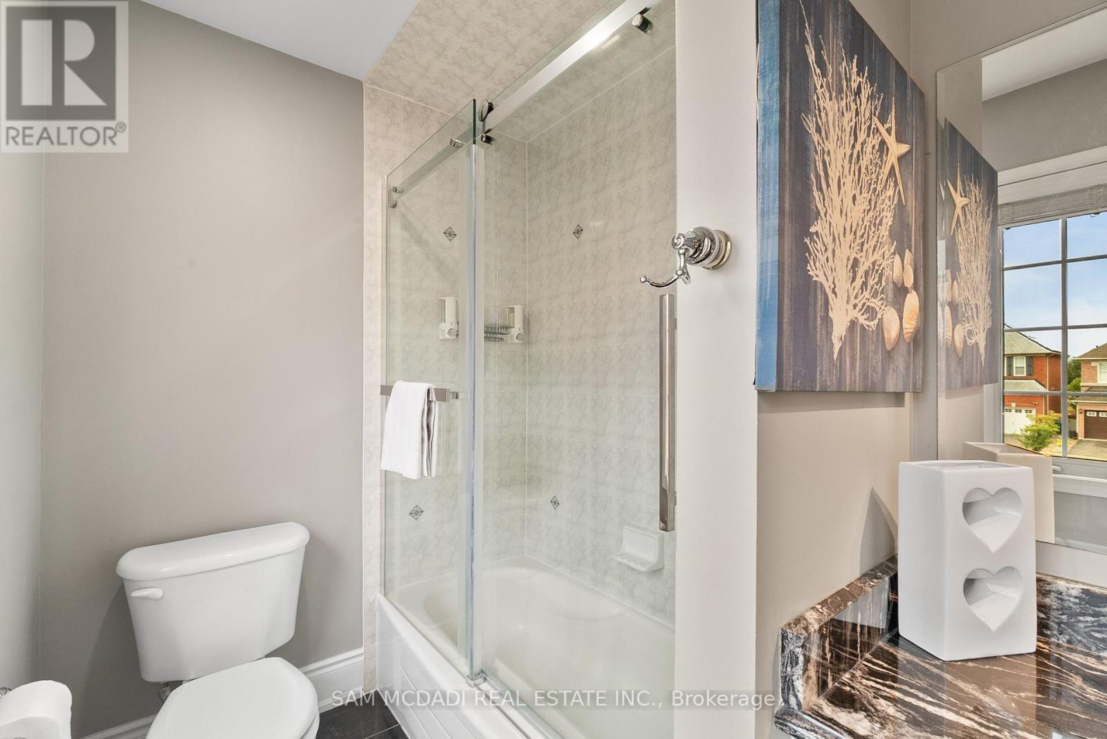 3859 Pondview Way, Mississauga, ON - Indoor Photo Showing Bathroom