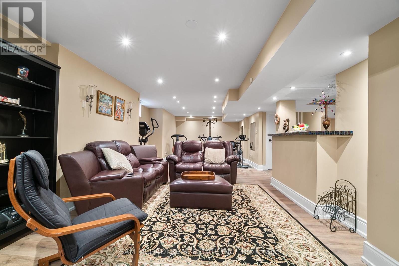 3859 Pondview Way, Mississauga, ON - Indoor