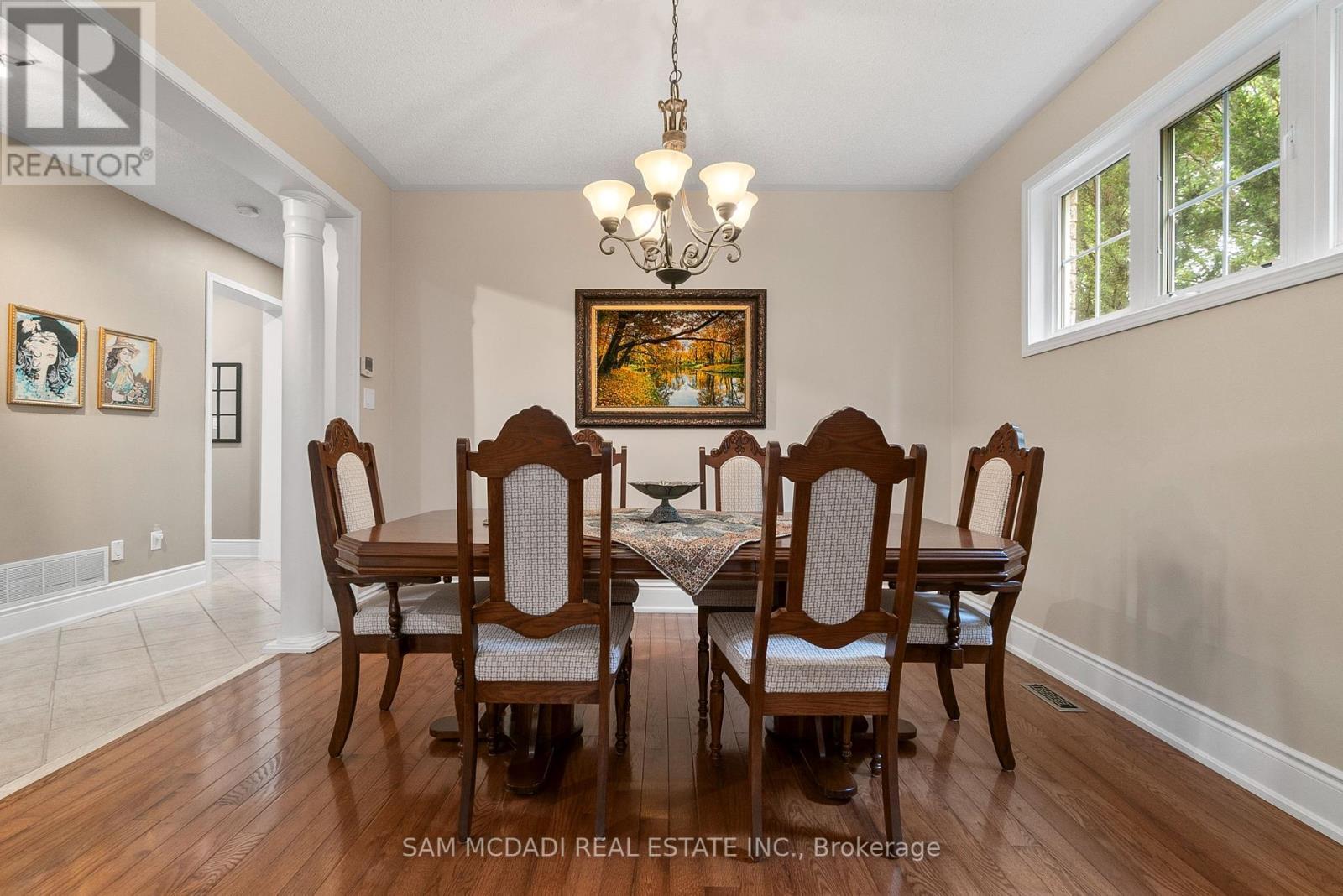 3859 Pondview Way, Mississauga, ON - Indoor Photo Showing Dining Room