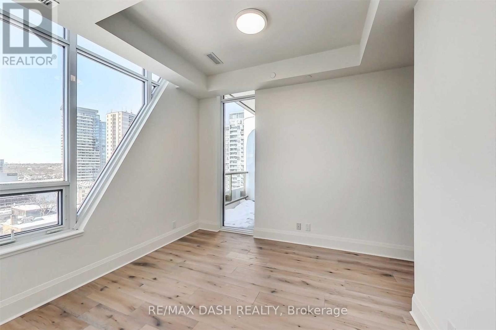 1001 - 151 Avenue Road, Toronto, ON - Indoor Photo Showing Other Room