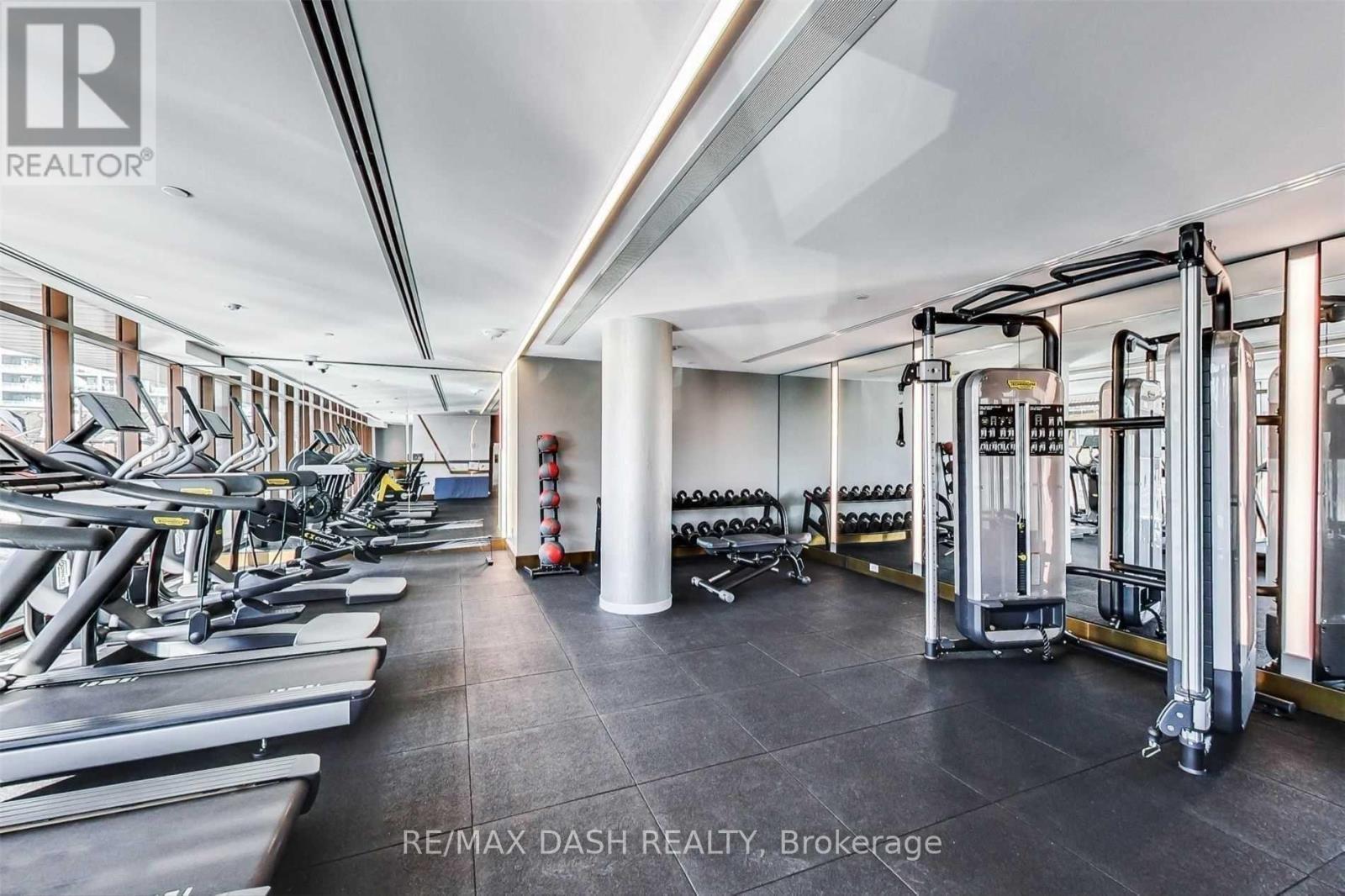 1001 - 151 Avenue Road, Toronto, ON - Indoor Photo Showing Gym Room