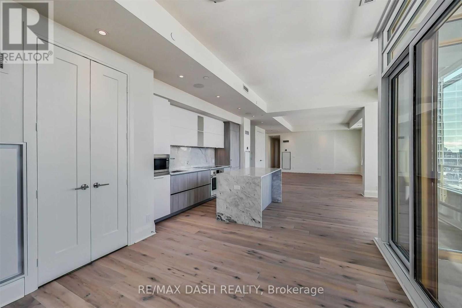 1001 - 151 Avenue Road, Toronto, ON - Indoor Photo Showing Other Room