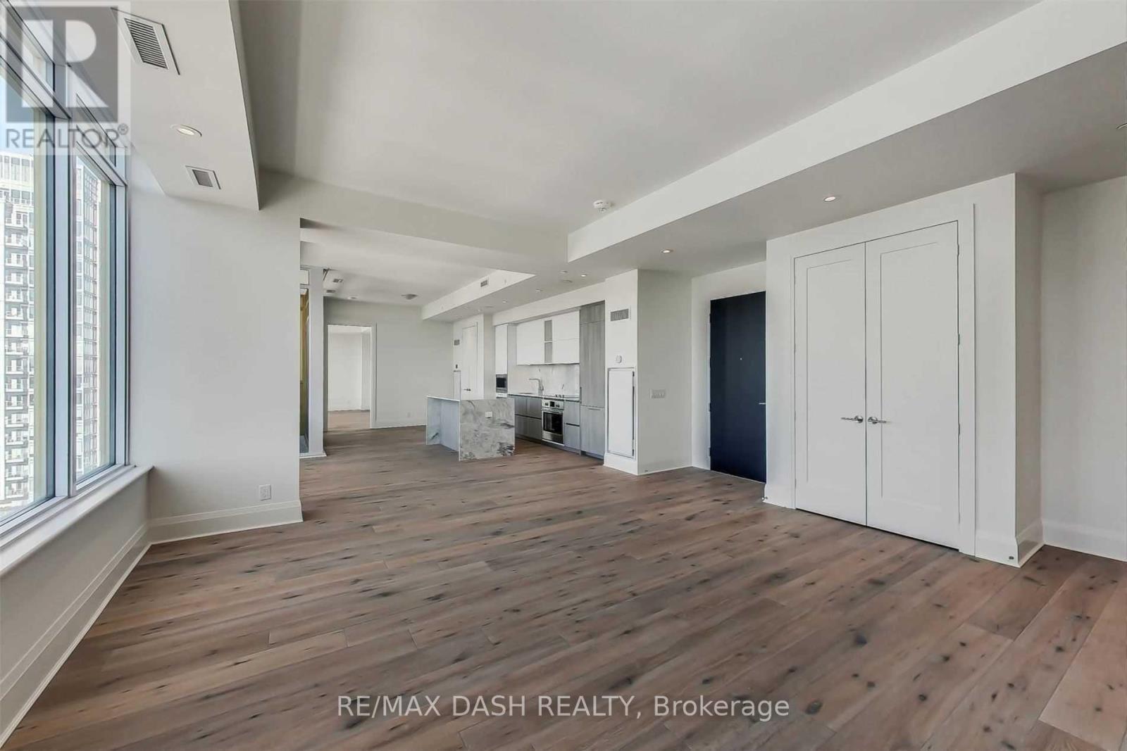 1001 - 151 Avenue Road, Toronto, ON - Indoor Photo Showing Other Room