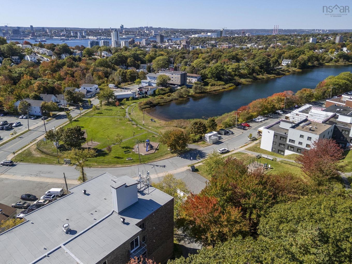 16 6 Lakefront Road, Dartmouth, NS