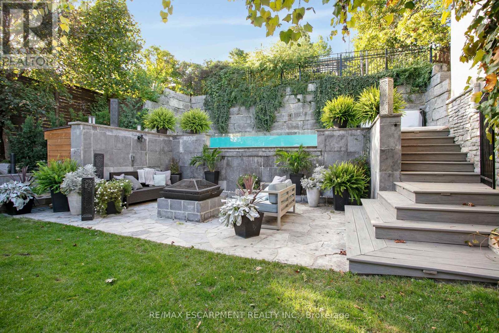 2683 Kingsberry Crescent, Mississauga, ON - Outdoor